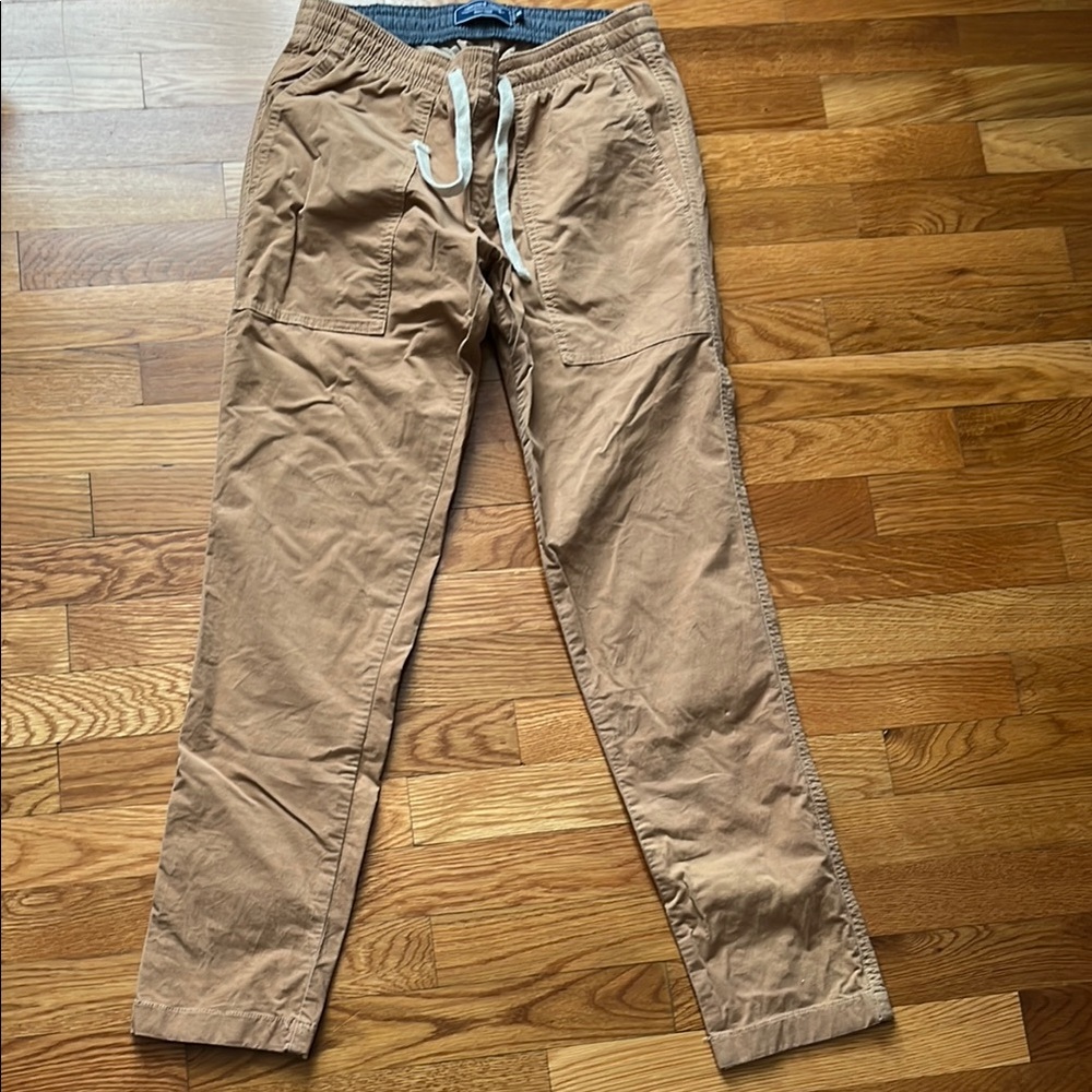 EUC. Men's Vineyard Vines Corduroy Pants